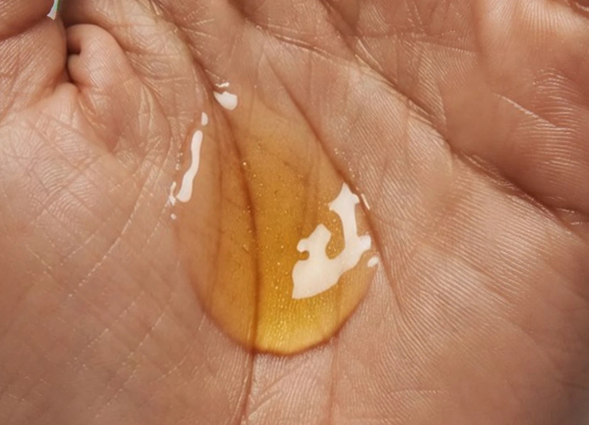 FF-Symbiotic ingredient texture on skin